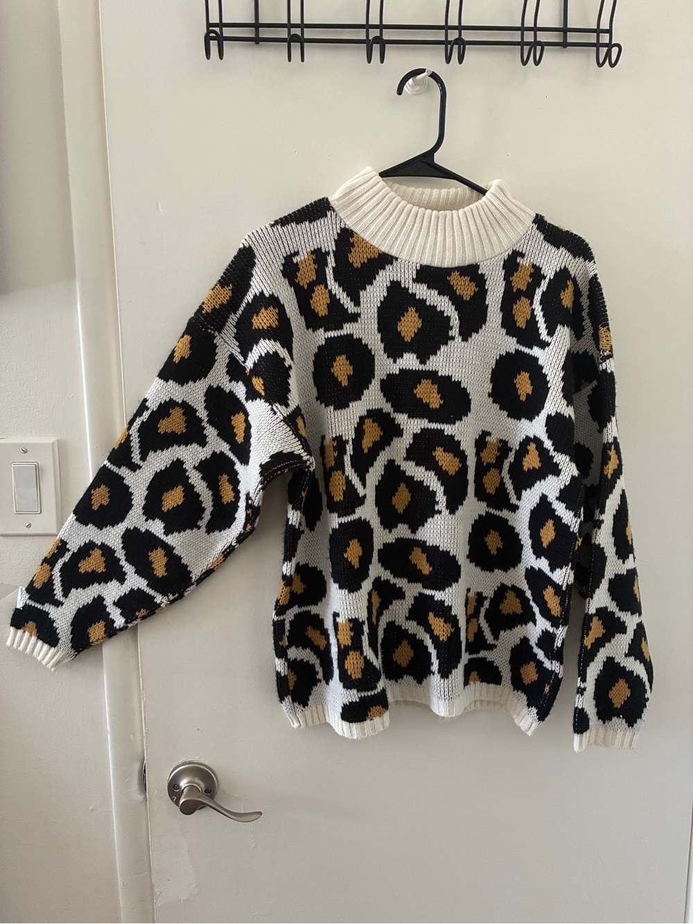 Vintage Leopard-Print Mock Neck Knit Sweater